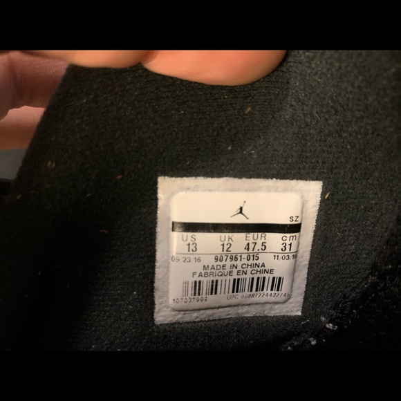 Air Jordan 6 Retro - Picture 7 of 8